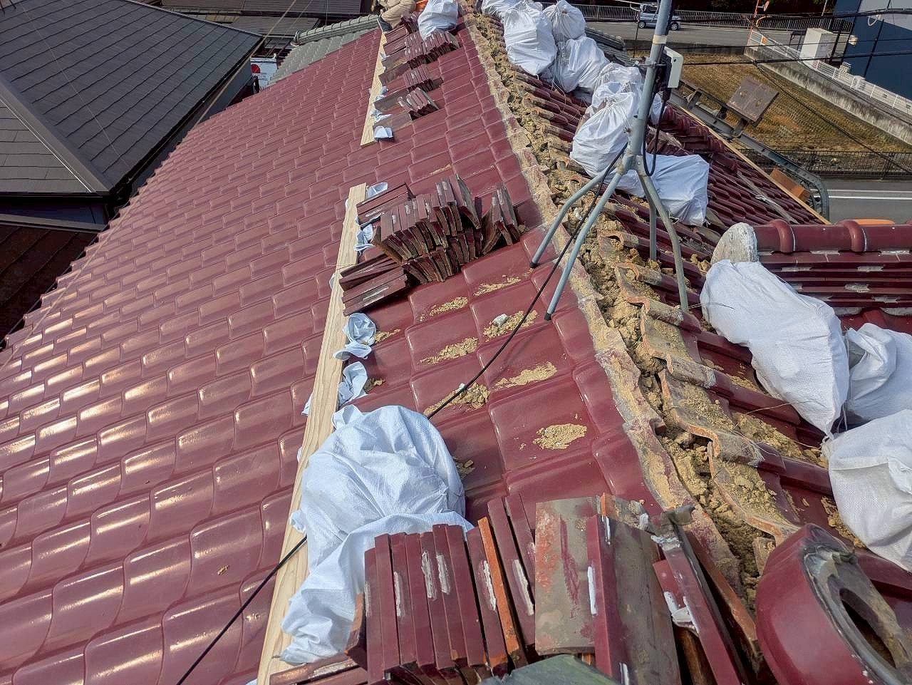 加古川市　棟瓦の撤去状況